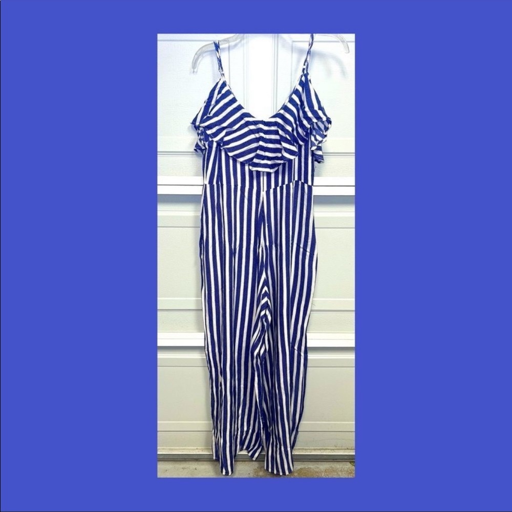 Large Blue & White pinstripe Romper 💙🤍 NWT